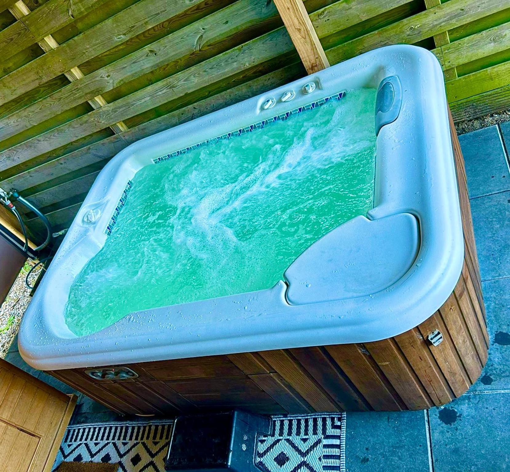Tiny House With Sauna & Jacuzzi Near Amsterdam Vijfhuizen 外观 照片